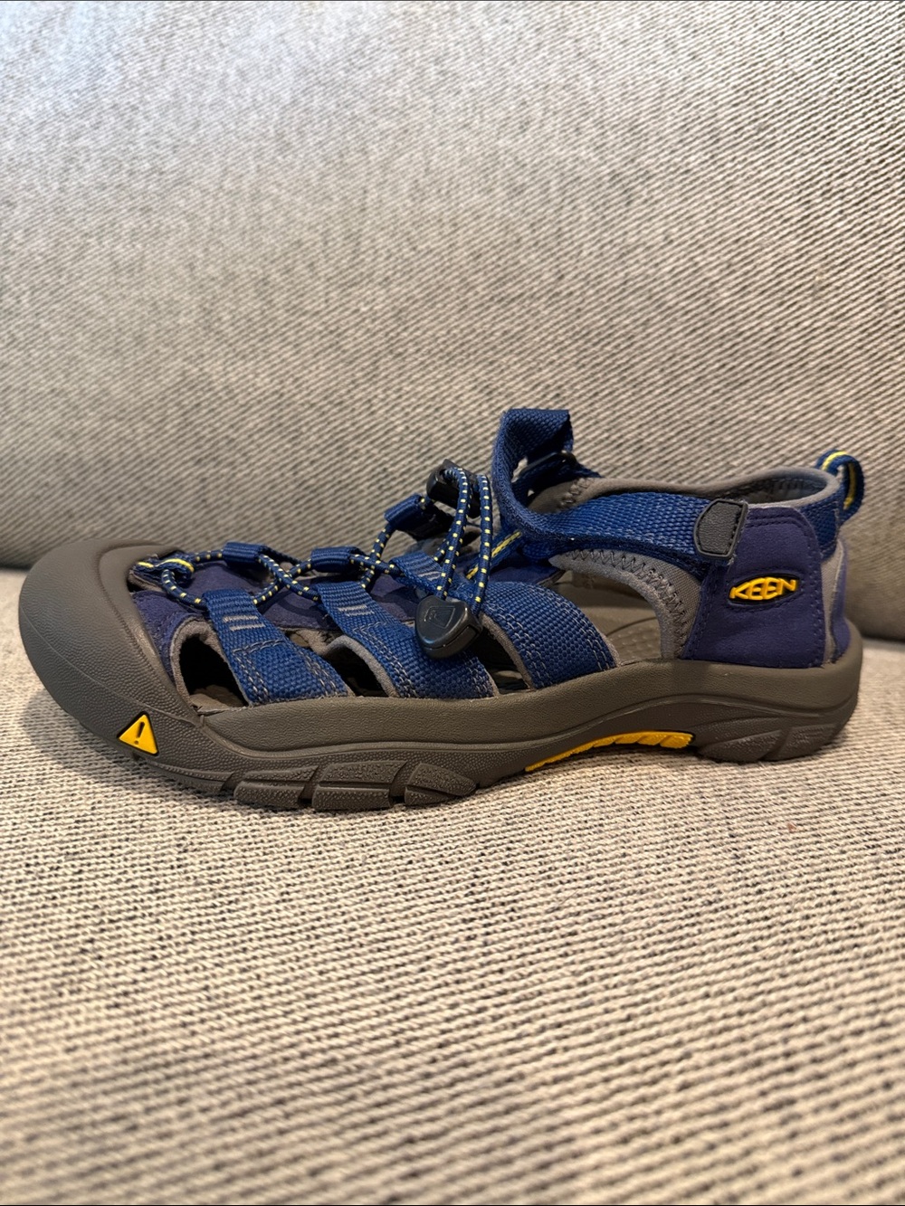KEEN Women’s 5/Kids’ 3 Newport H2 Sport Sandal - Navy